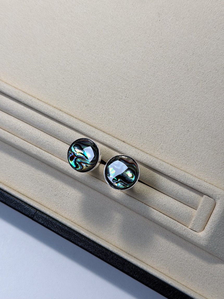 Cufflinks